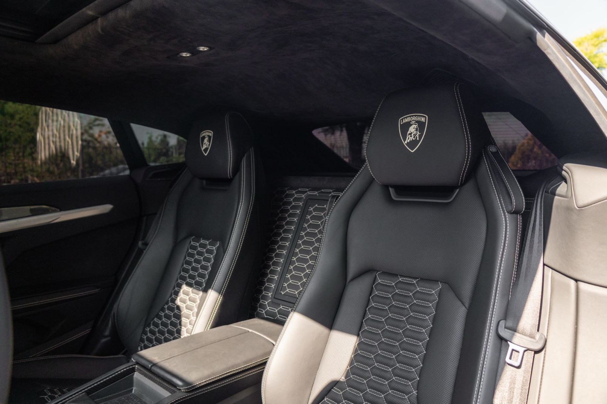 LAMBORGHINI URUS 4.0 V8