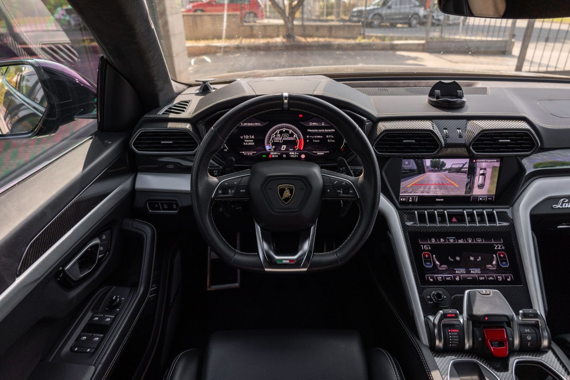LAMBORGHINI URUS 4.0 V8