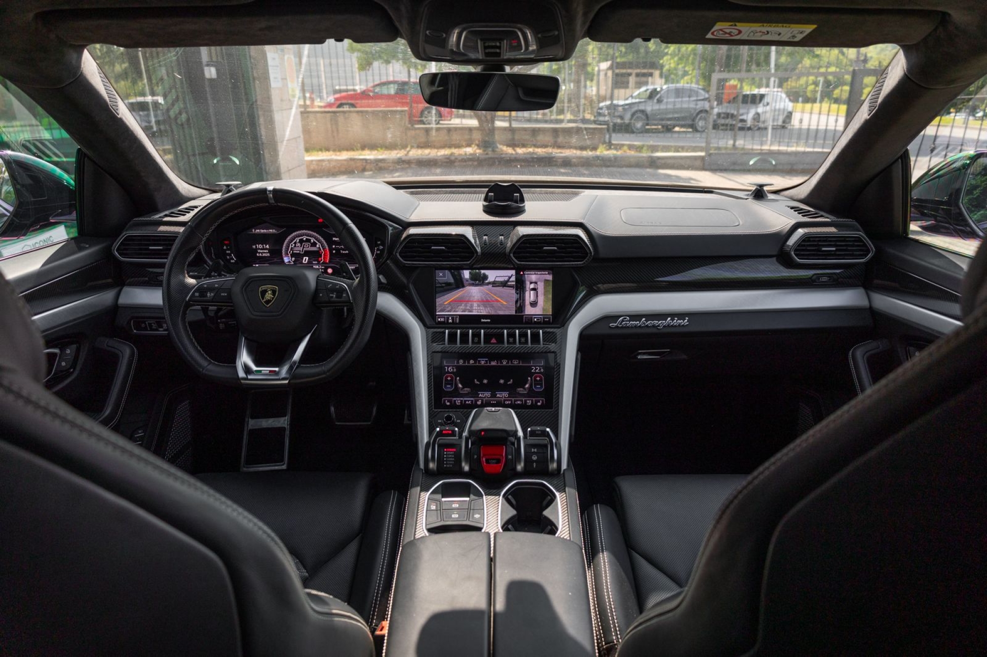 LAMBORGHINI URUS 4.0 V8