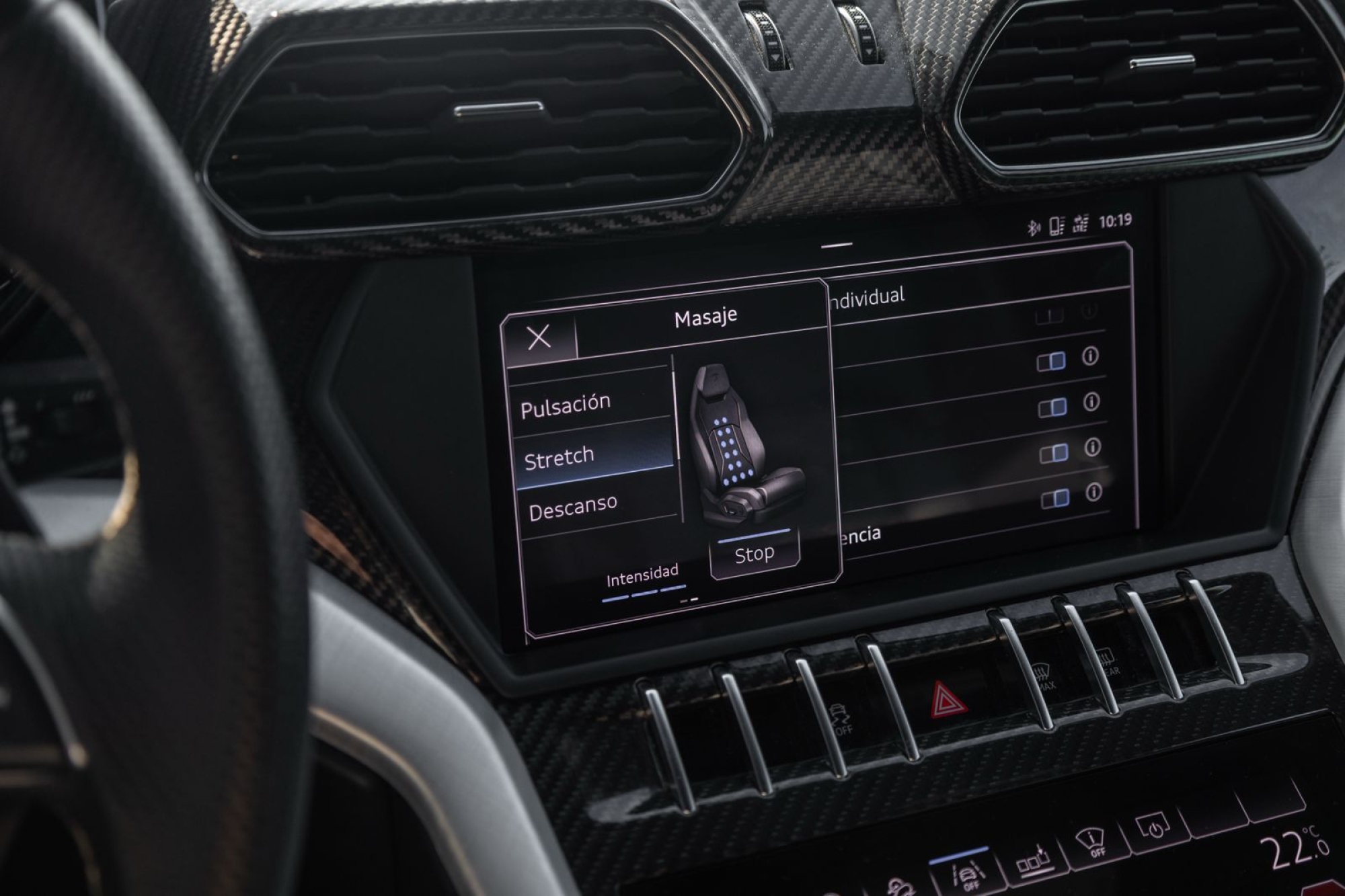 LAMBORGHINI URUS 4.0 V8