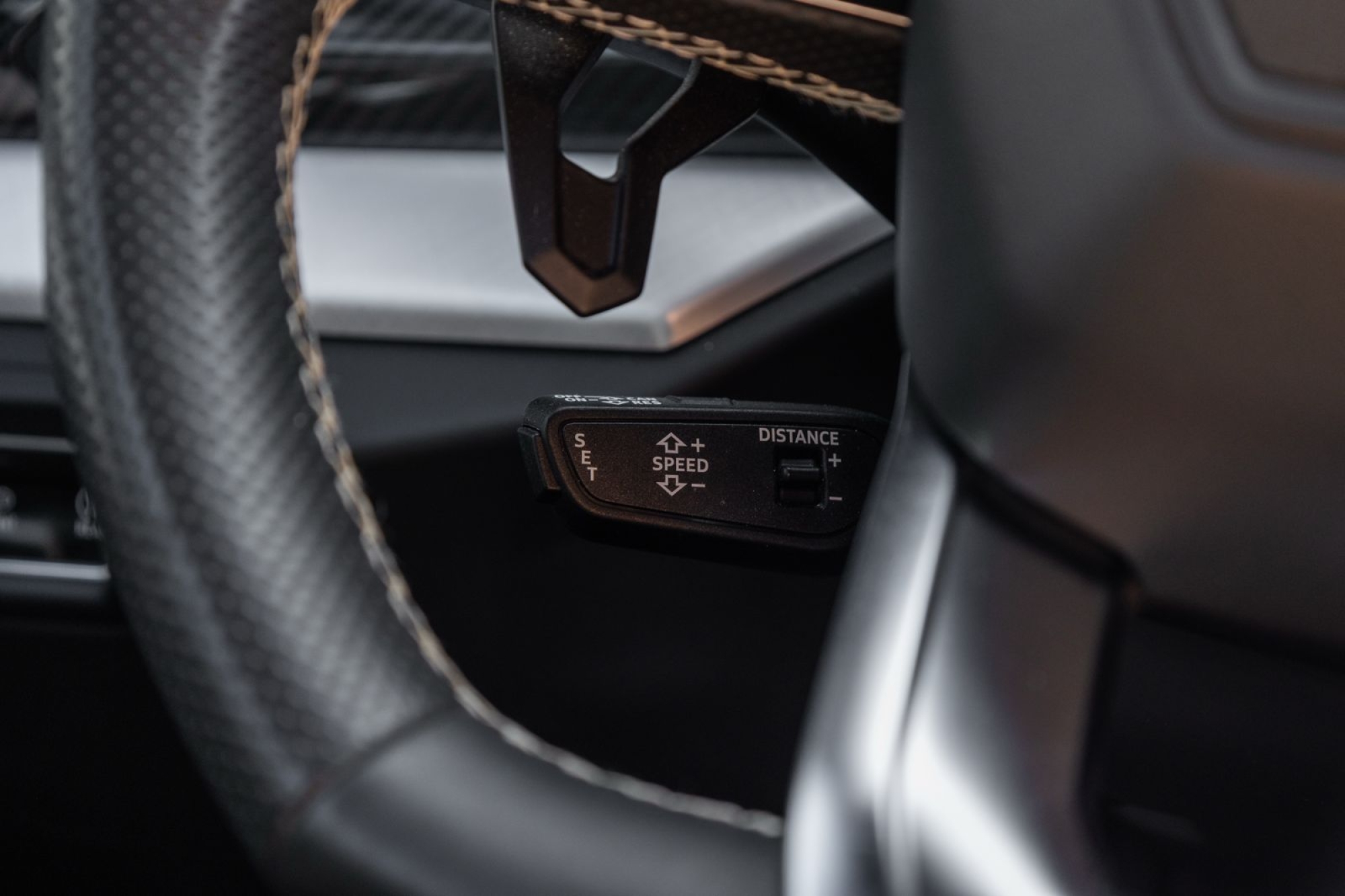 LAMBORGHINI URUS 4.0 V8