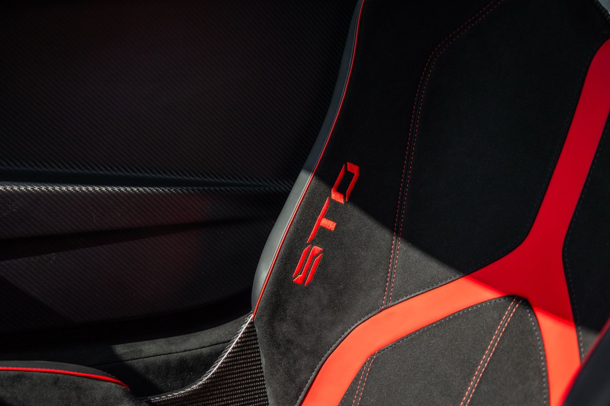 LAMBORGHINI HURACÁN STO