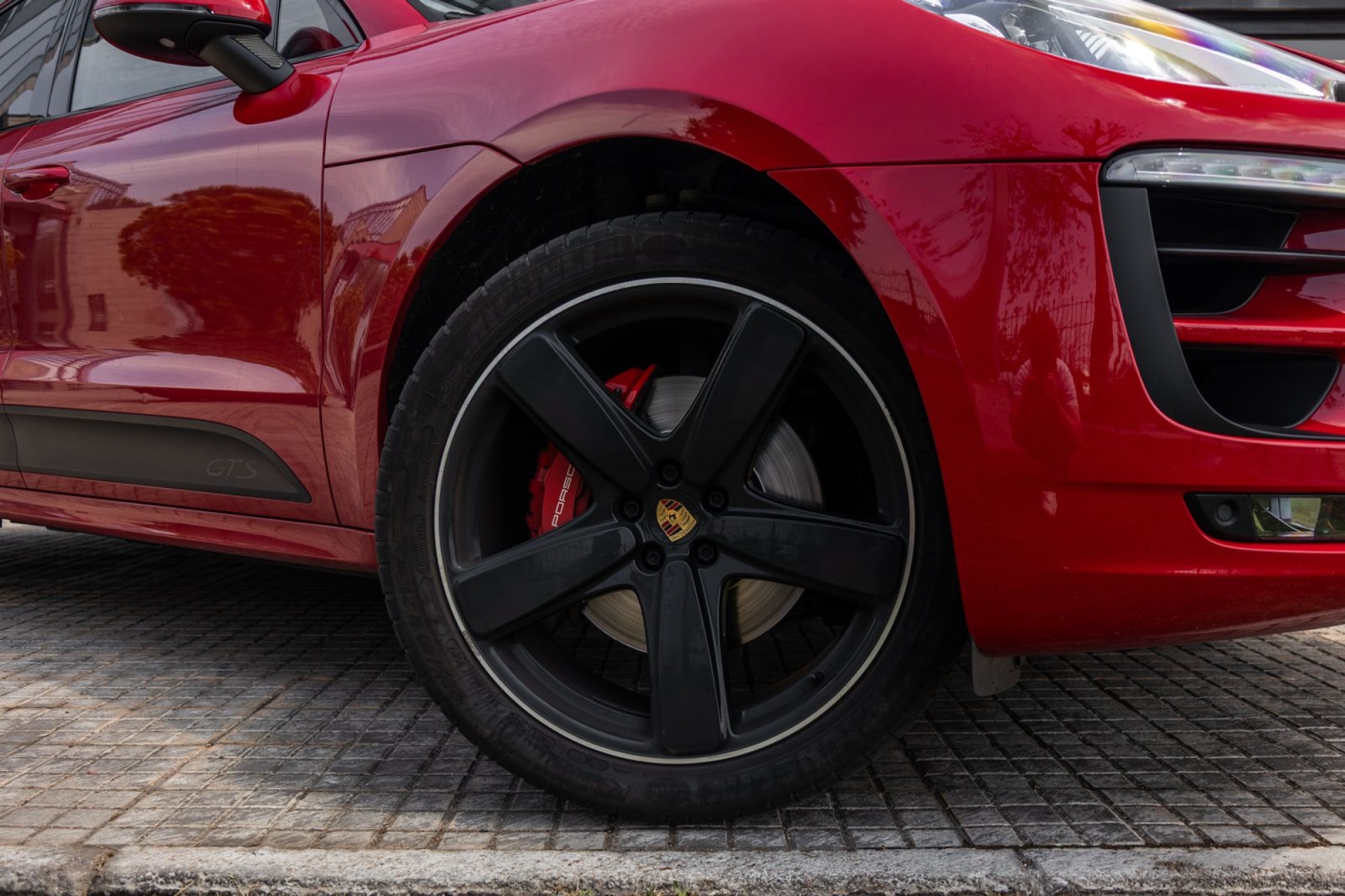 PORSCHE MACAN GTS
