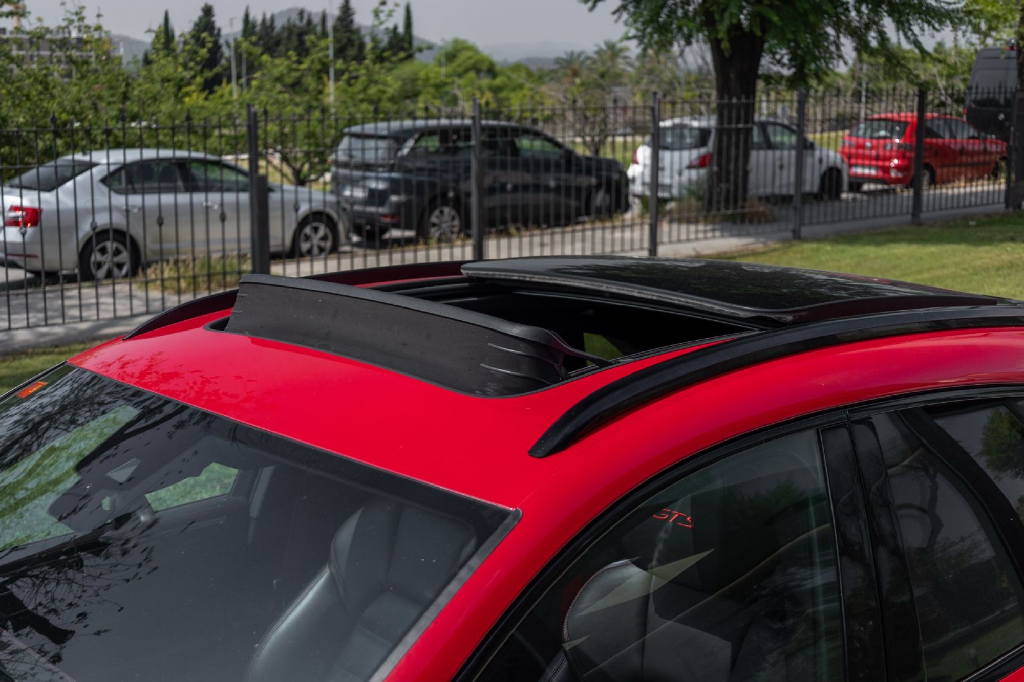 PORSCHE MACAN GTS