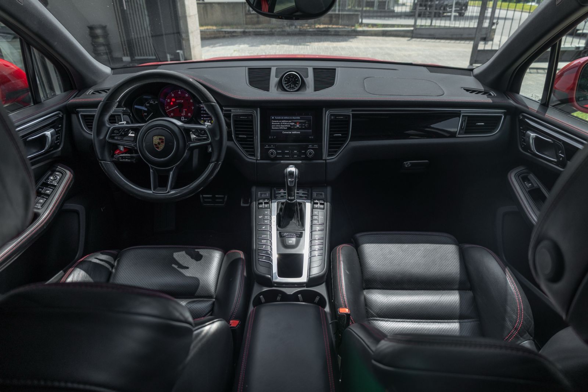 PORSCHE MACAN GTS