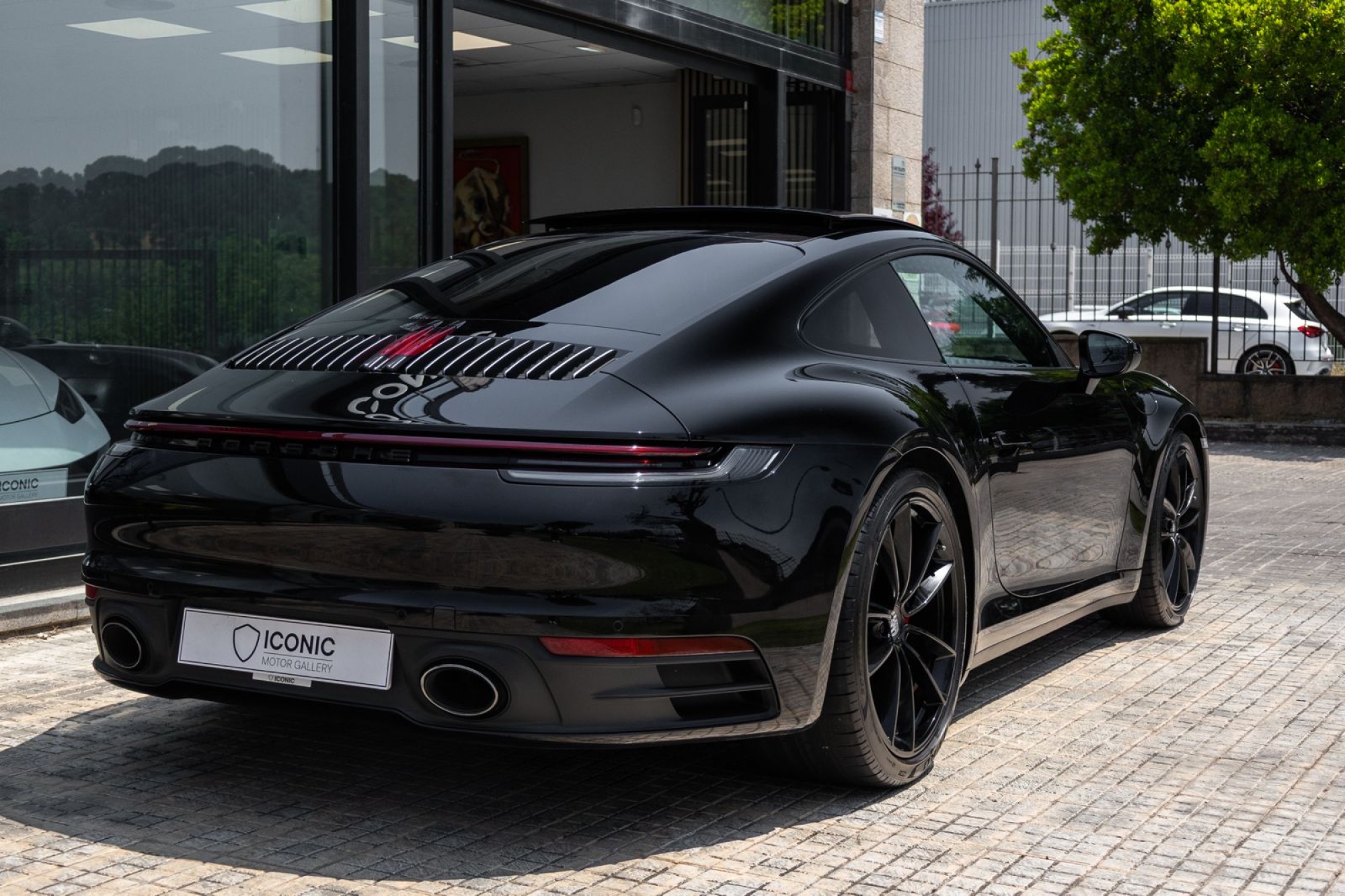 PORSCHE 911 992 CARRERA 4