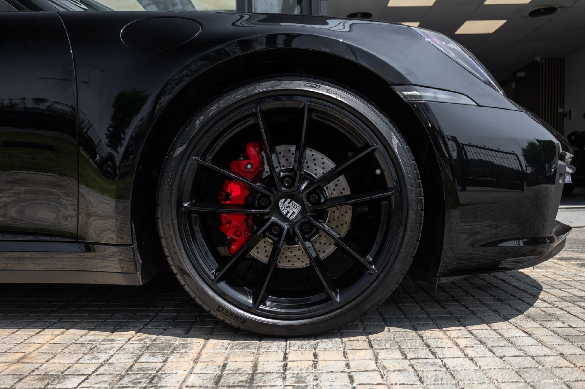 PORSCHE 911 992 CARRERA 4