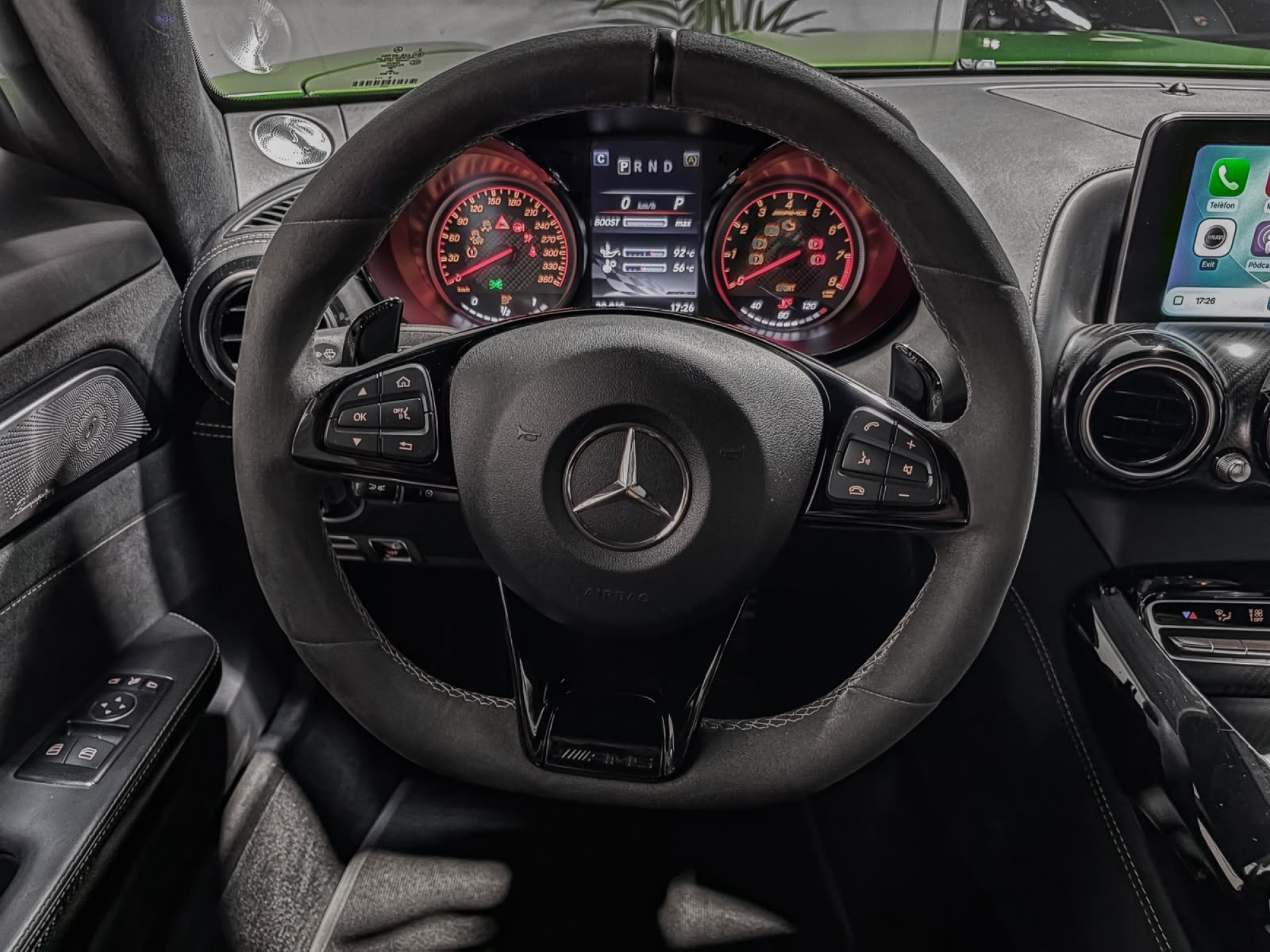 MERCEDES-BENZ AMG GT-R