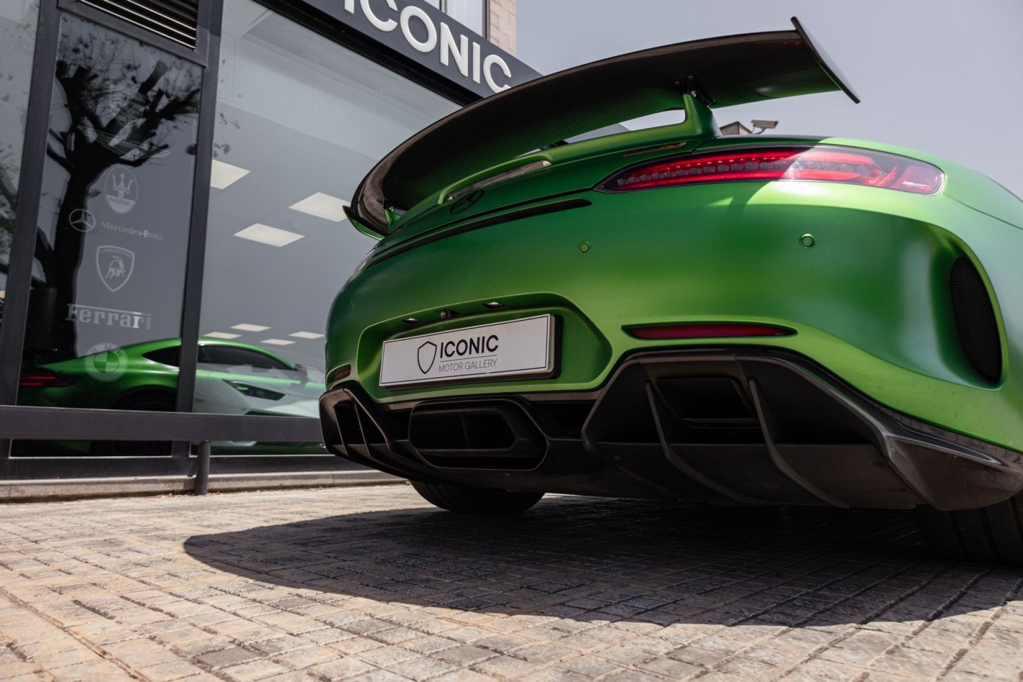 MERCEDES-BENZ AMG GT R