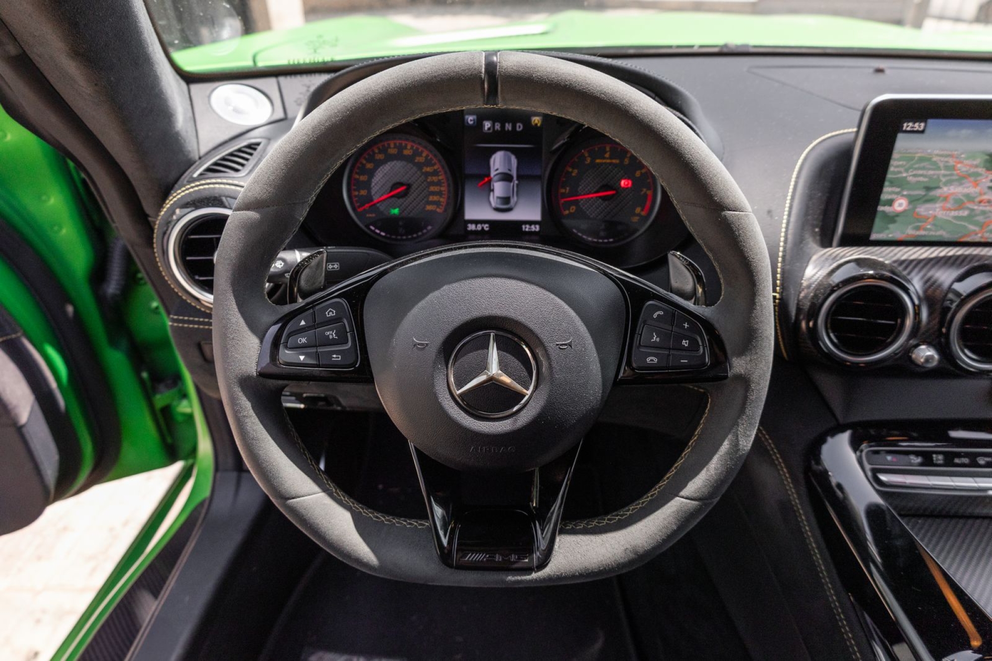 MERCEDES-BENZ AMG GT R
