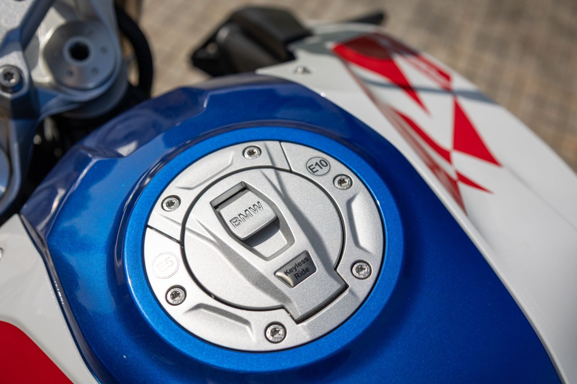 BMW F900 R