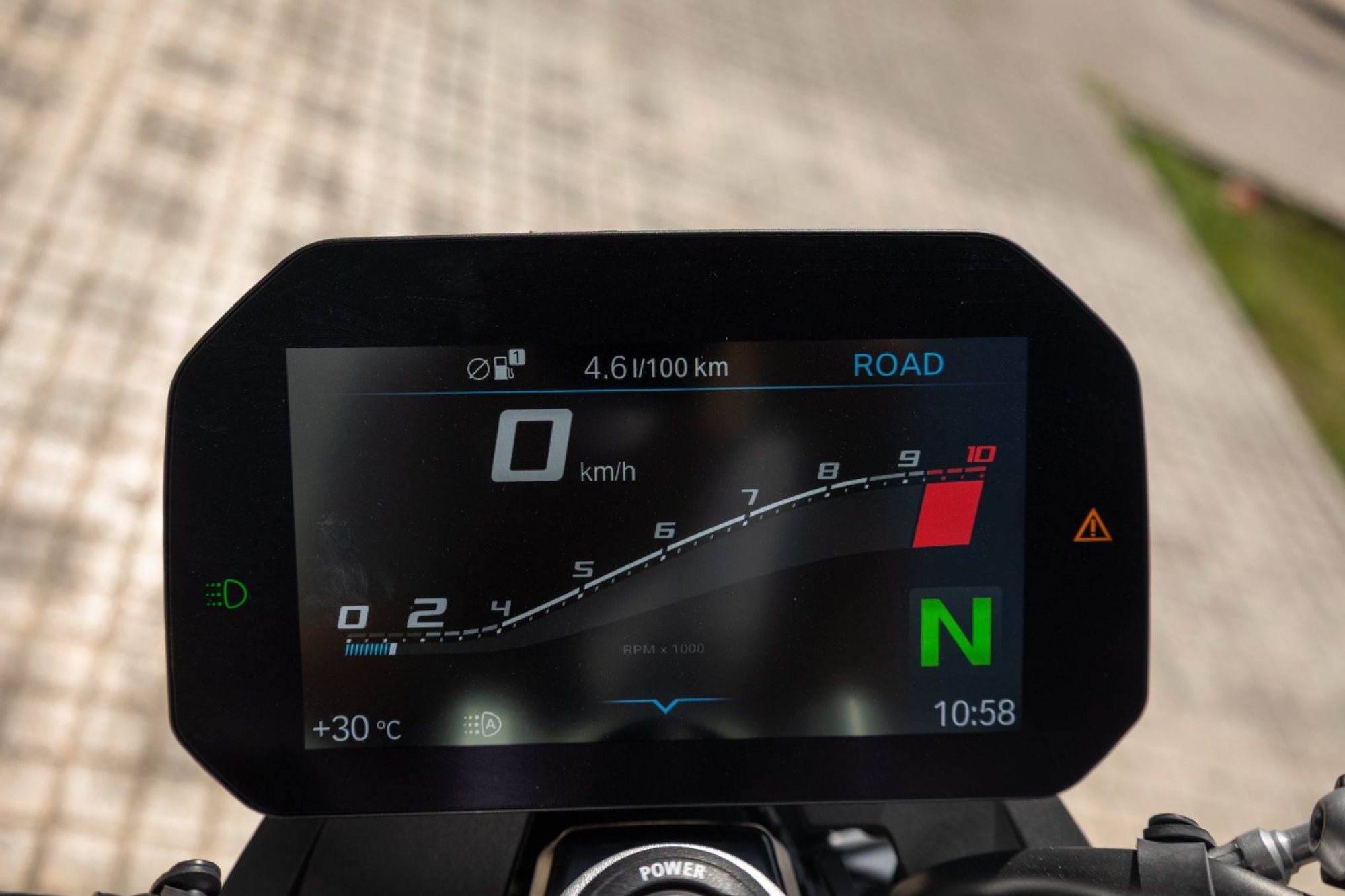 BMW F900 R