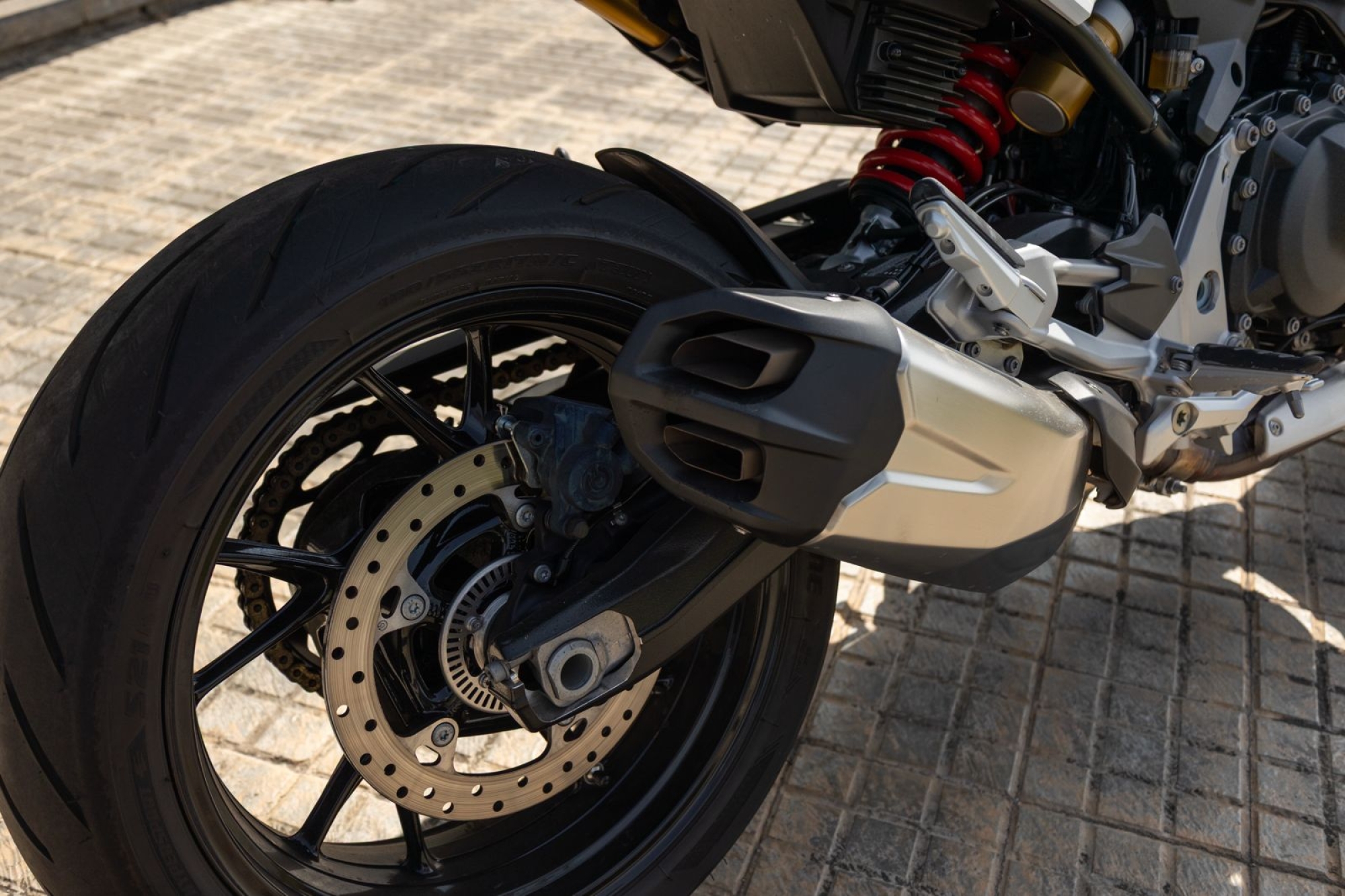 BMW F900 R