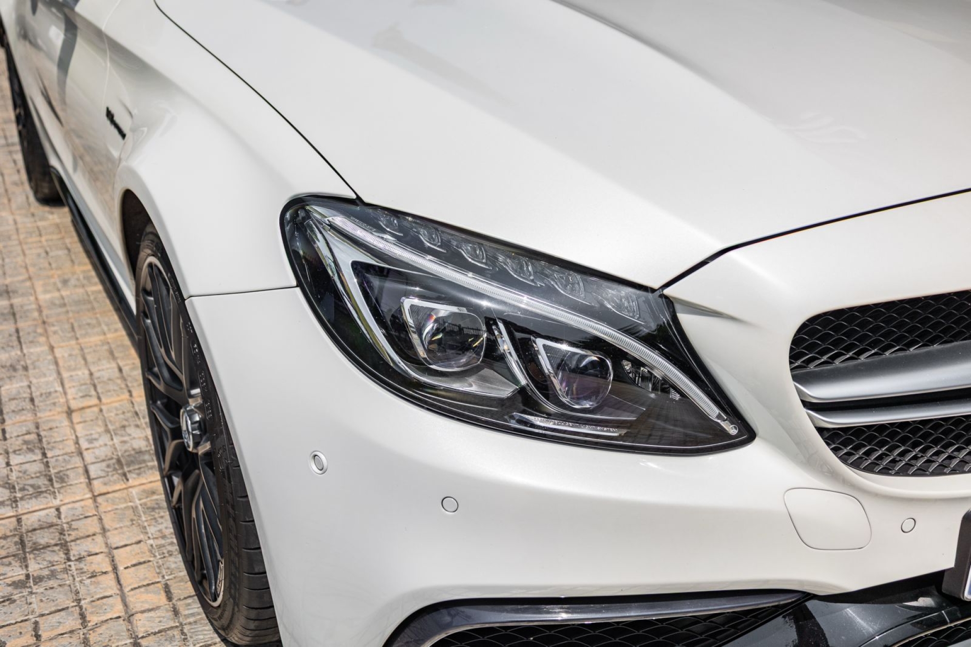 MERCEDES BENZ AMG C63 S CABRIO