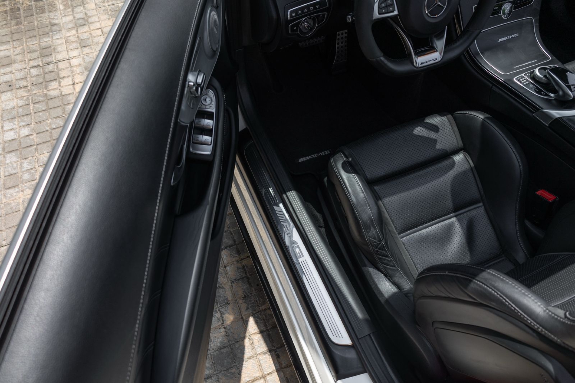 MERCEDES BENZ AMG C63 S CABRIO