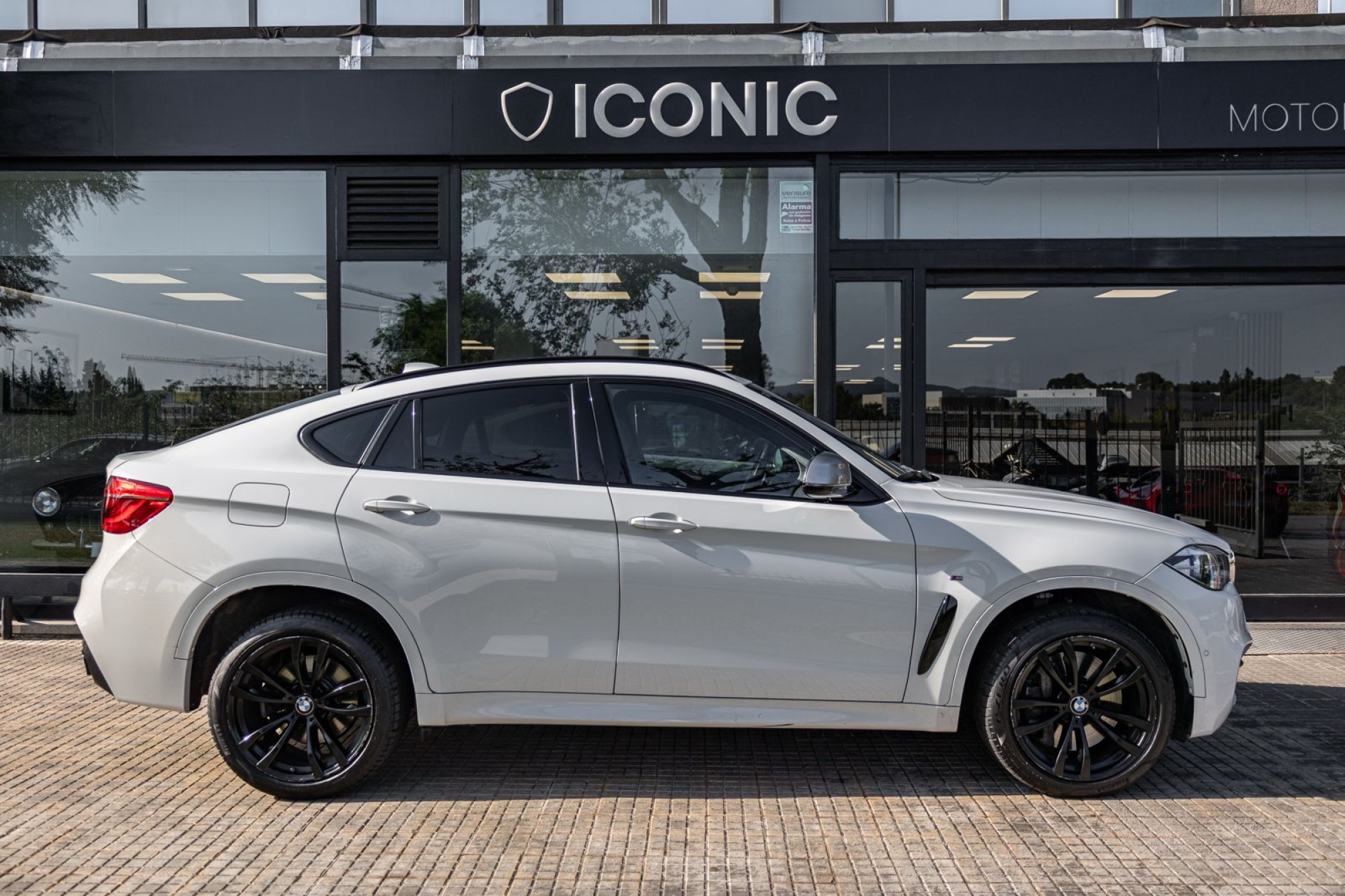 BMW X6 M50D