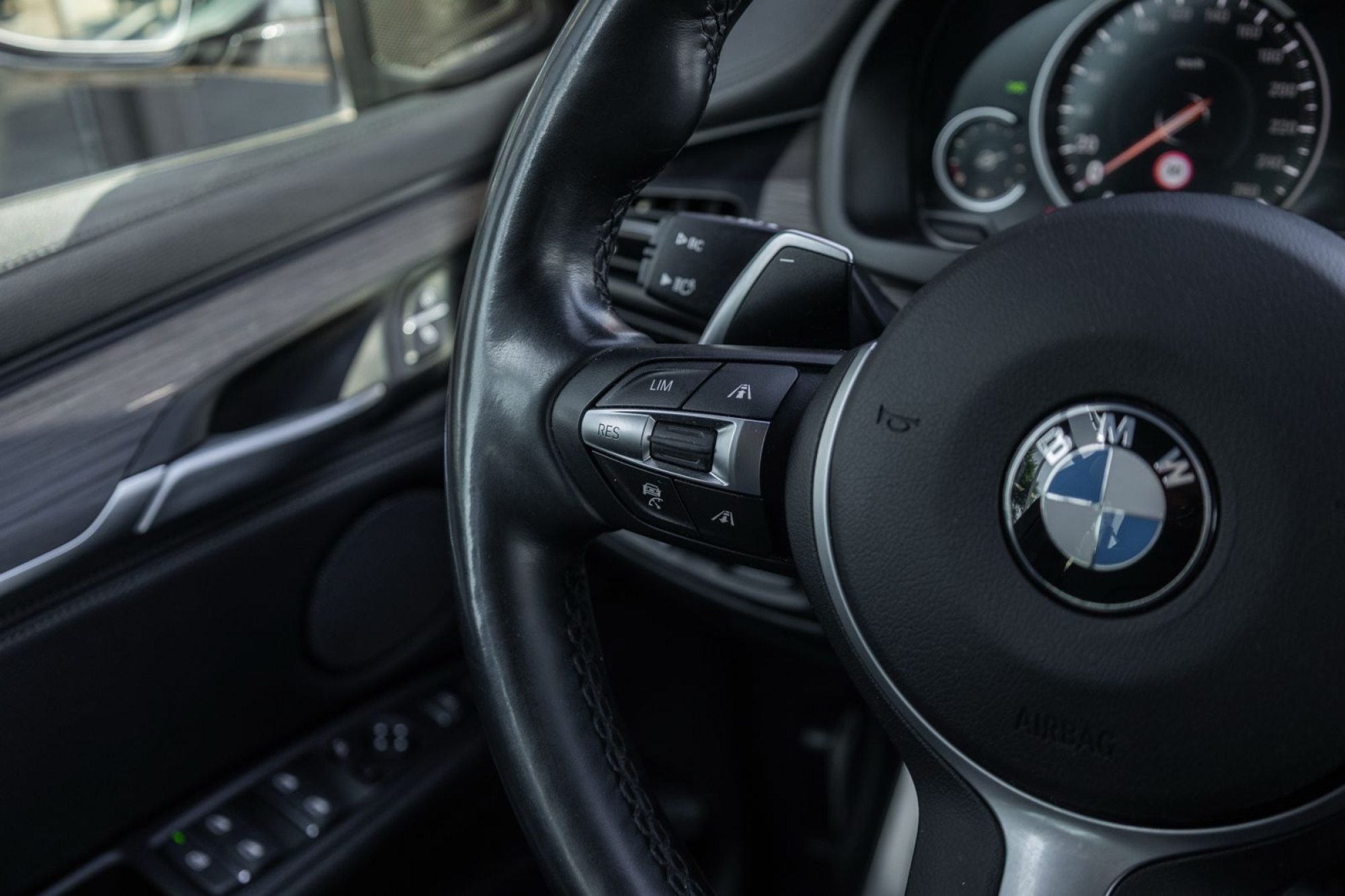 BMW X6 M50D