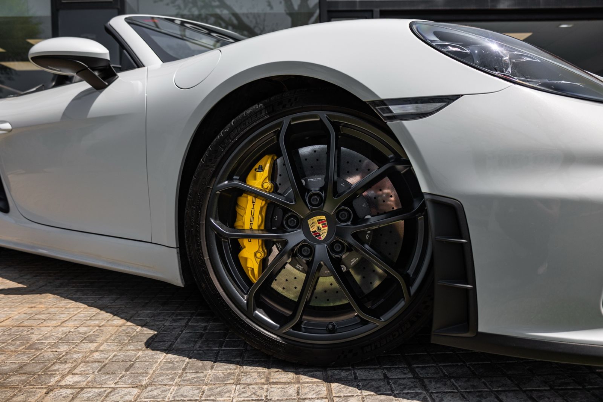 PORSCHE 718 SPYDER
