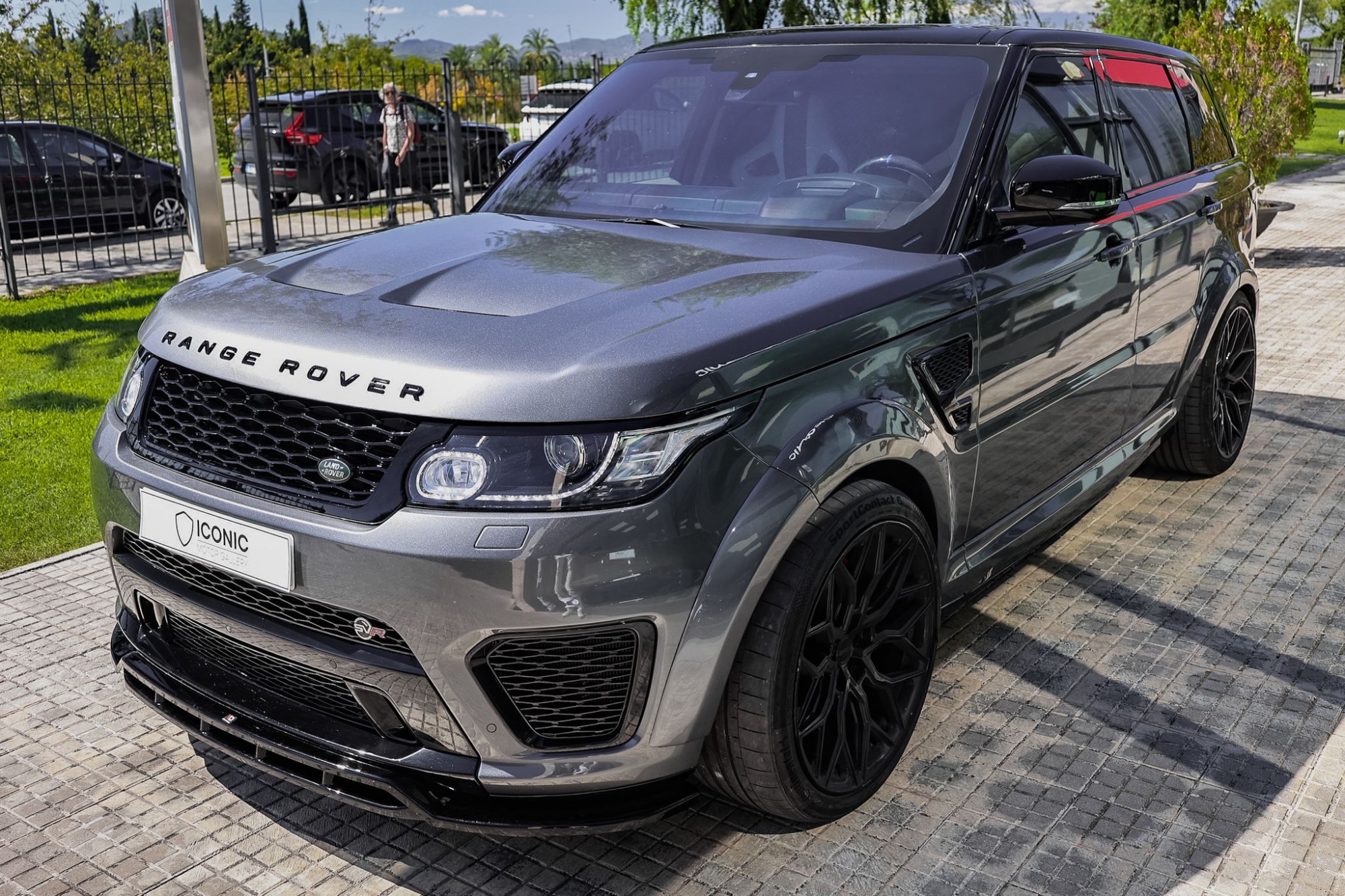 LAND ROVER RANGE ROVER SPORT SVR