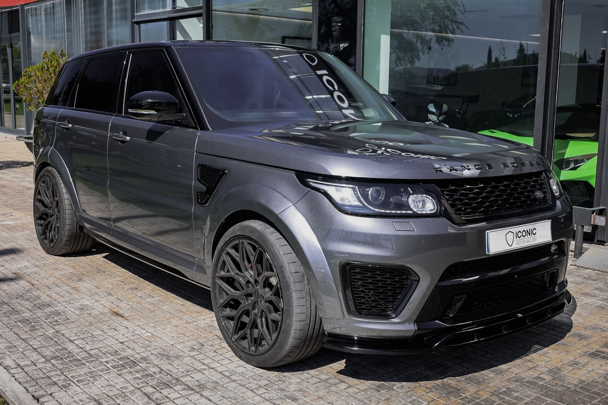 LAND ROVER RANGE ROVER SPORT SVR