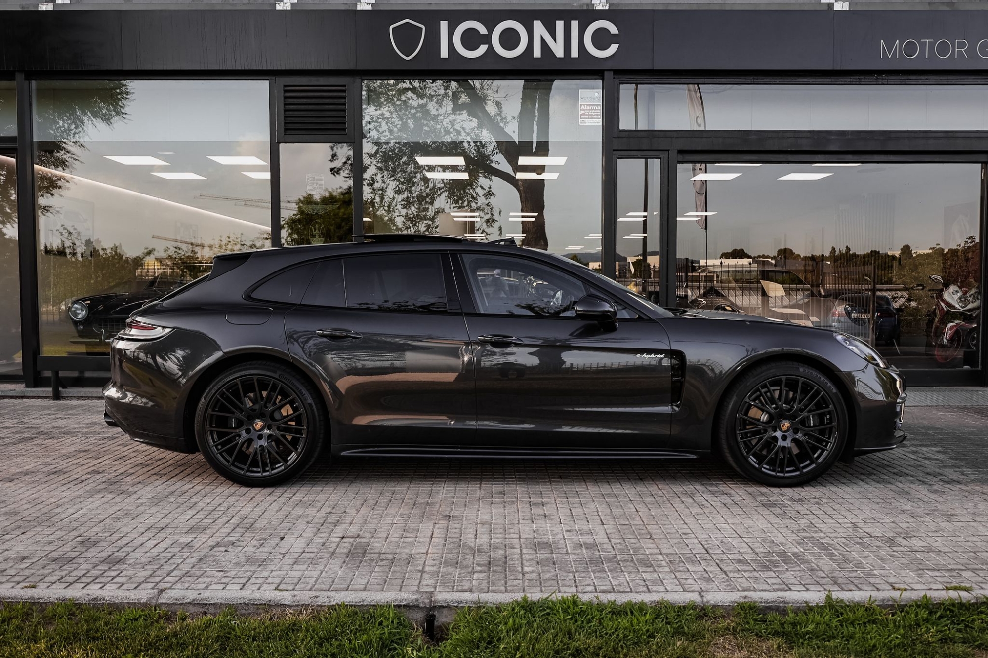 PORSCHE PANAMERA 4 E-HYBRID SPORT TURISMO