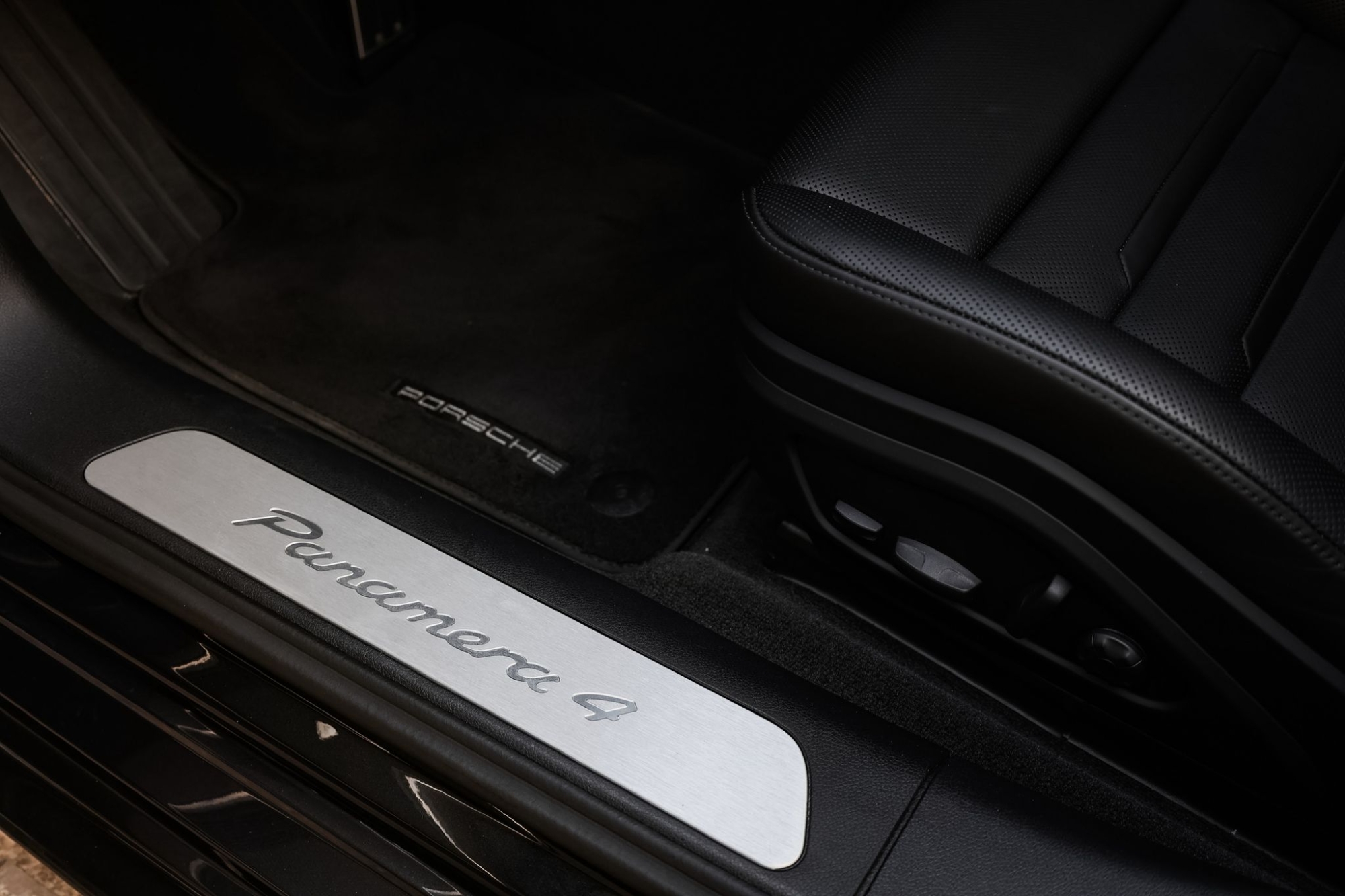 PORSCHE PANAMERA 4 E-HYBRID SPORT TURISMO