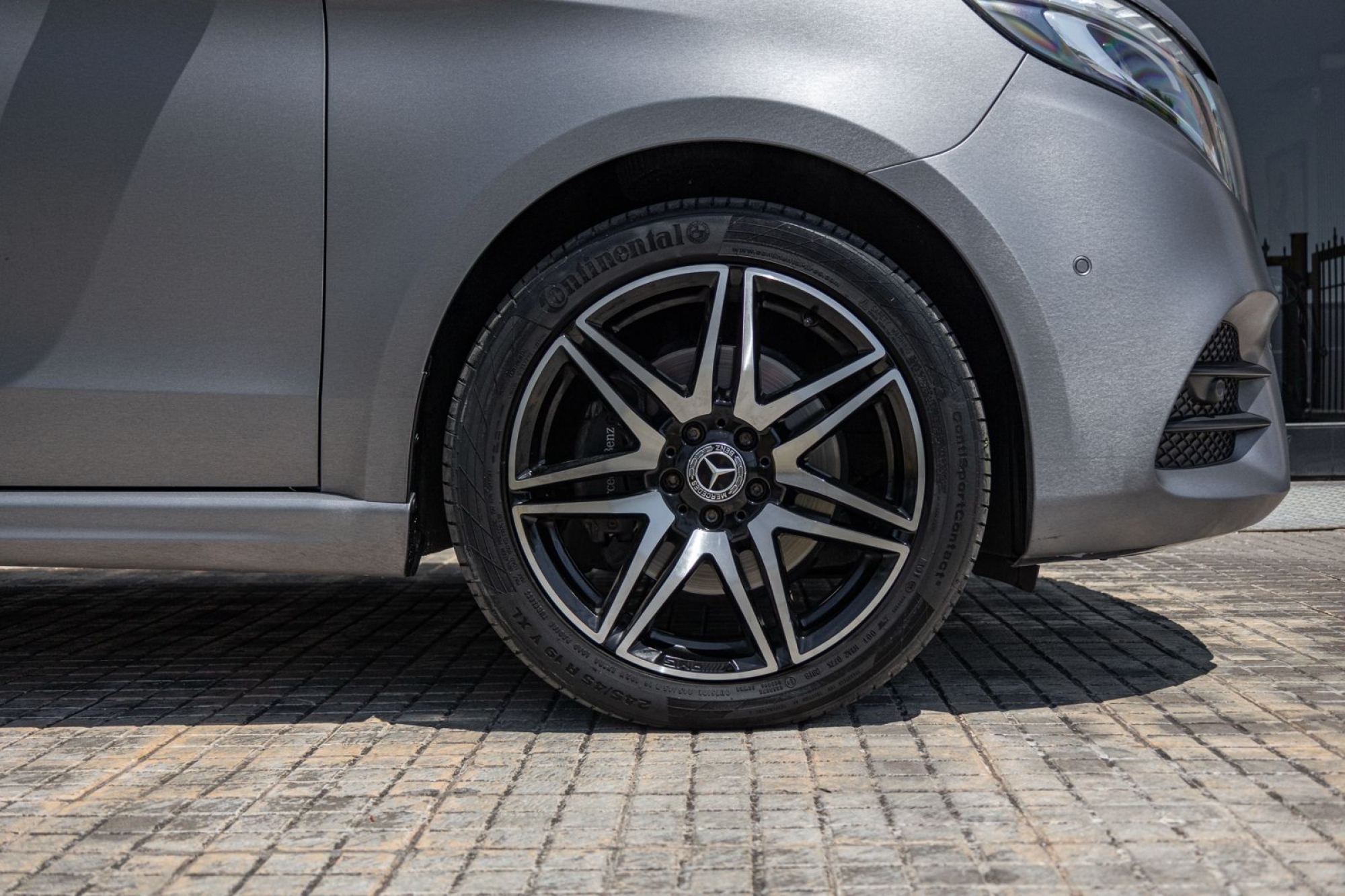 MERCEDES-BENZ V300d 4MATIC