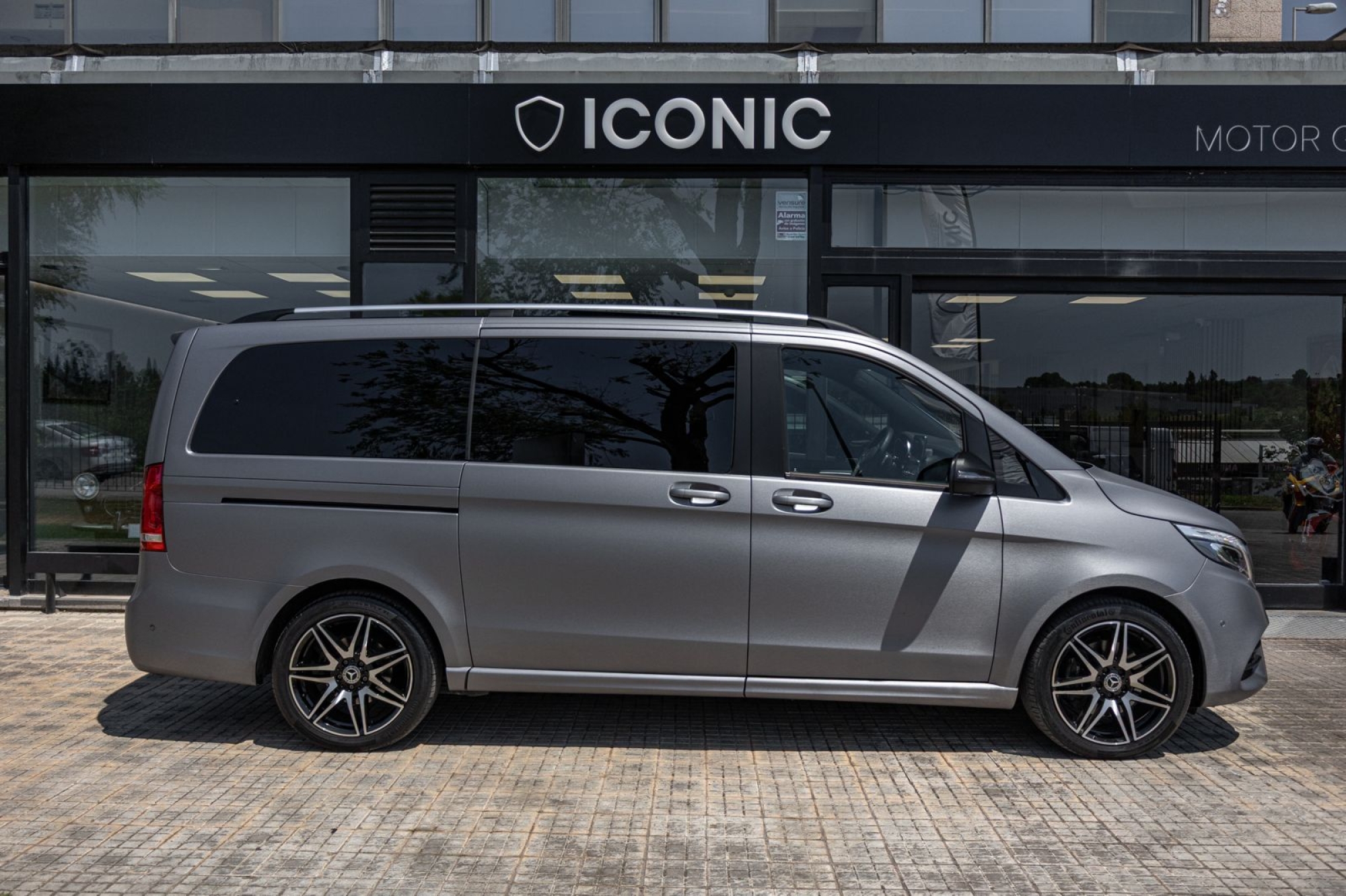 MERCEDES-BENZ V300d 4MATIC