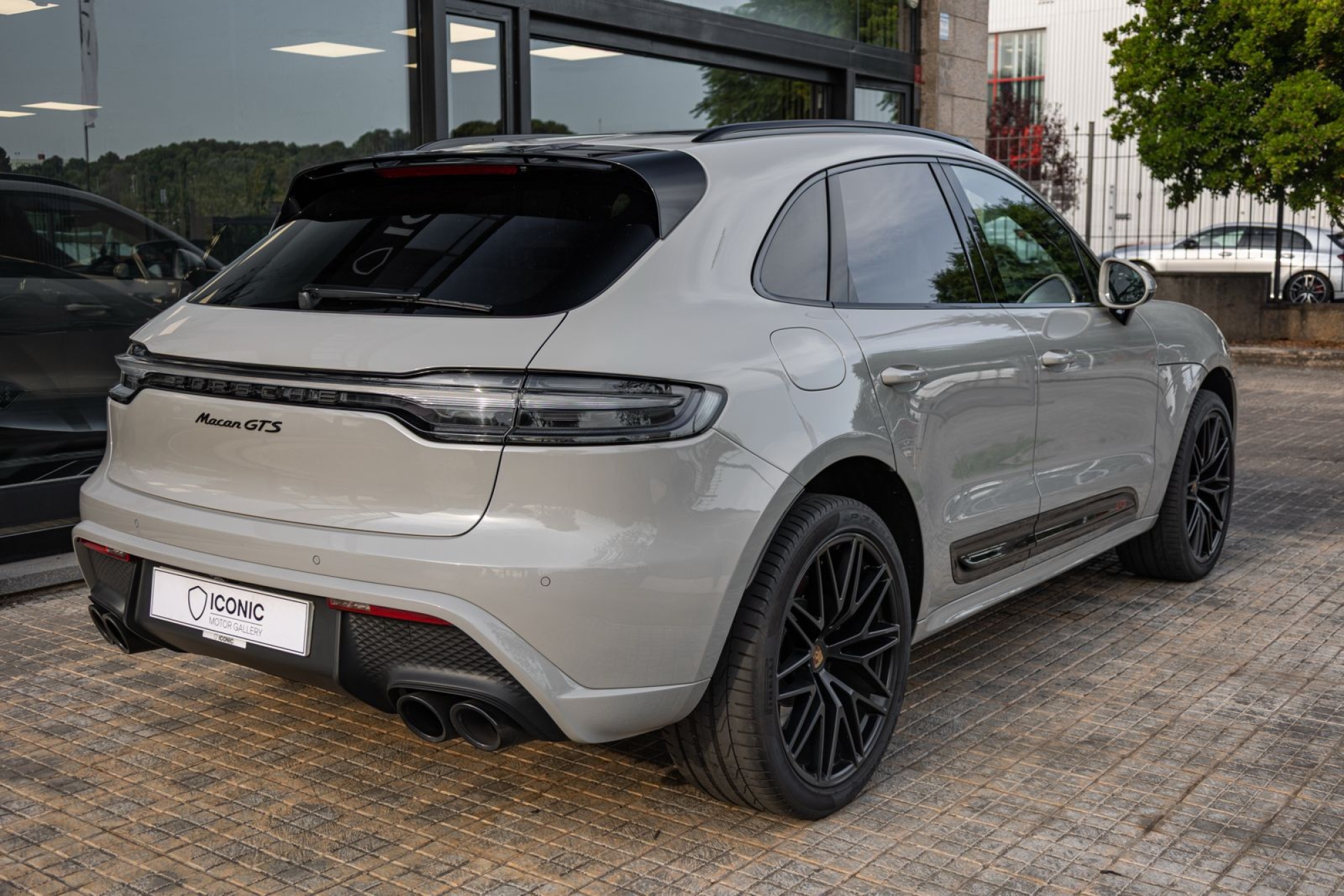 PORSCHE MACAN GTS