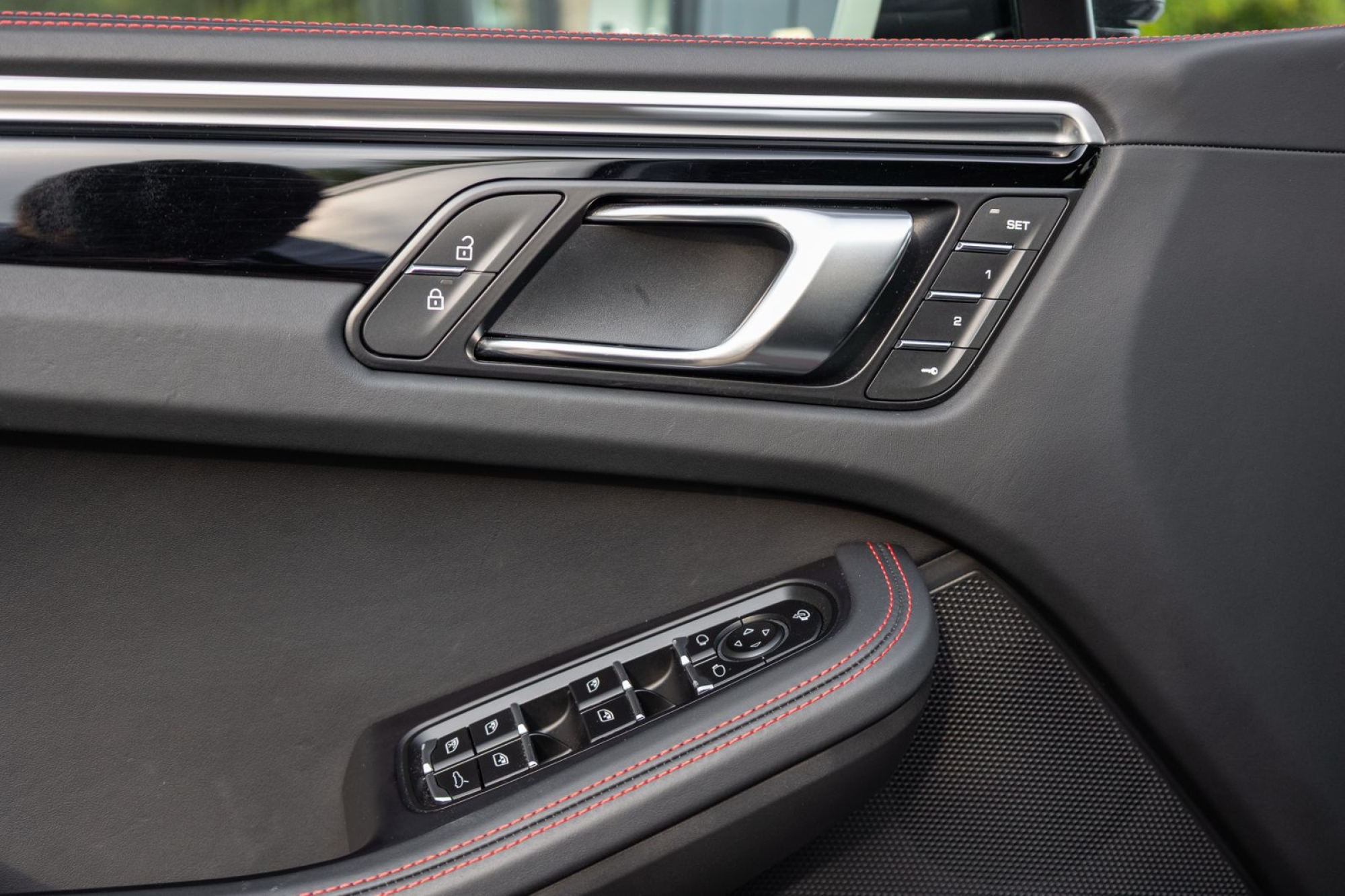 PORSCHE MACAN GTS