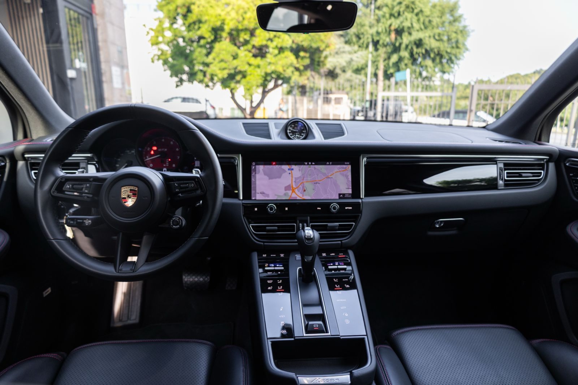 PORSCHE MACAN GTS