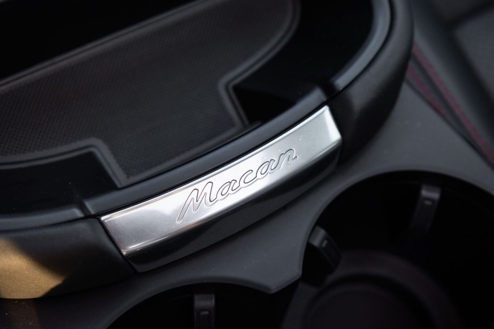 PORSCHE MACAN GTS