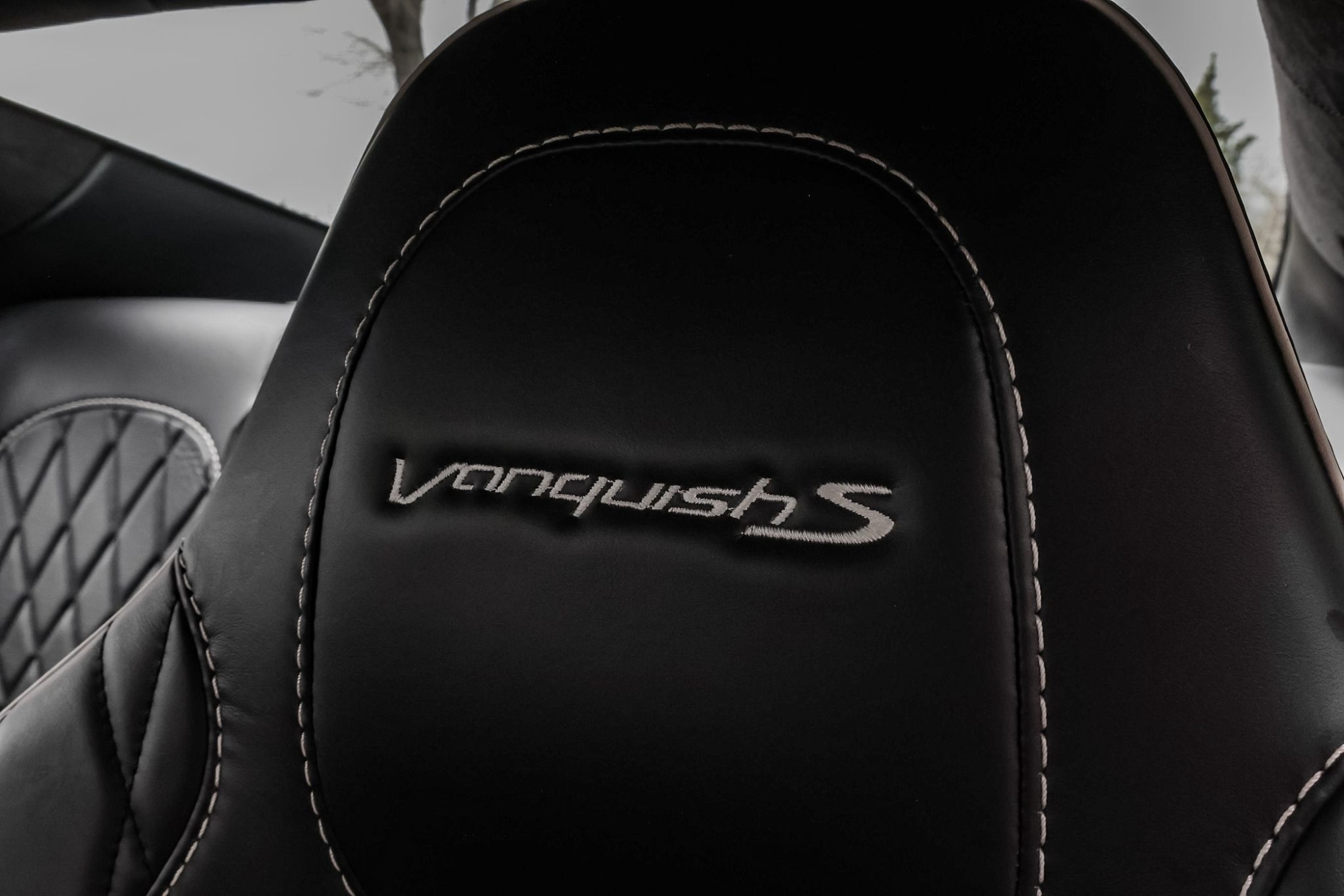 ASTON MARTIN VANQUISH S