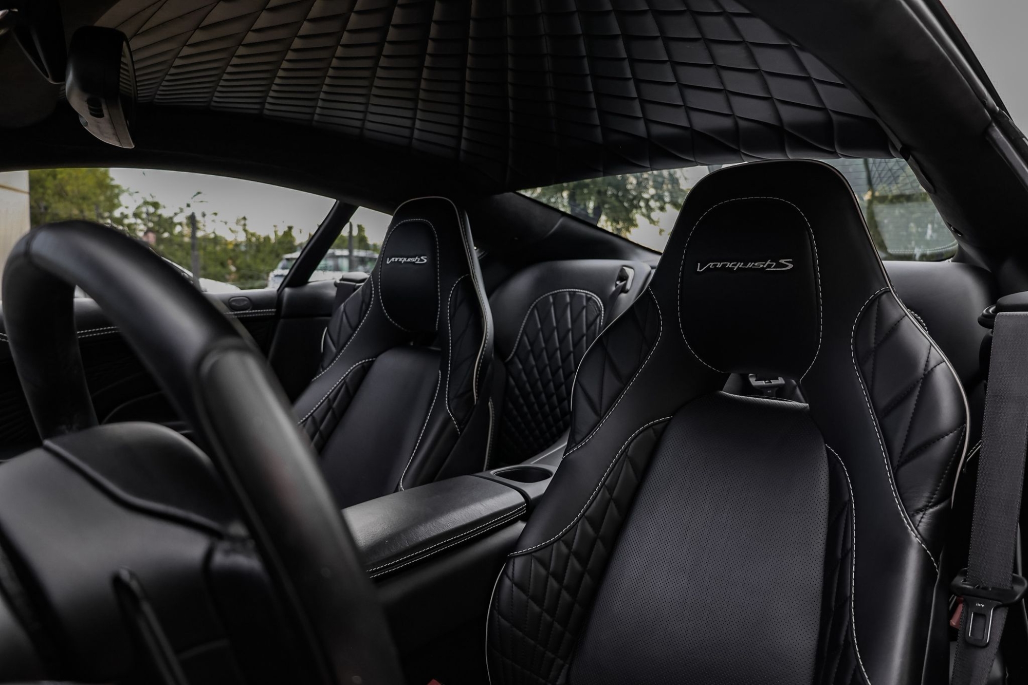 ASTON MARTIN VANQUISH S