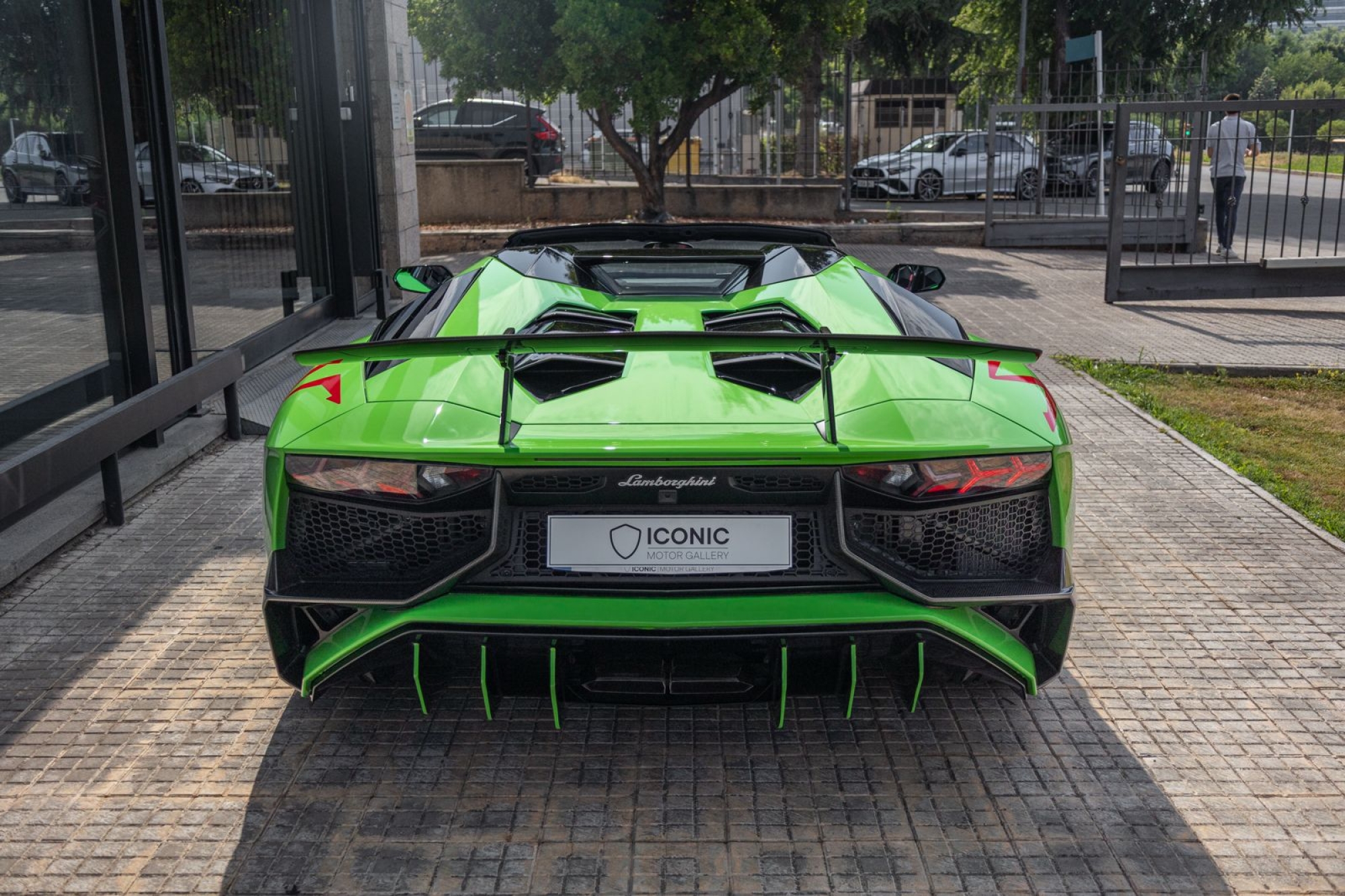 LAMBORGHINI AVENTADOR SV ROADSTER