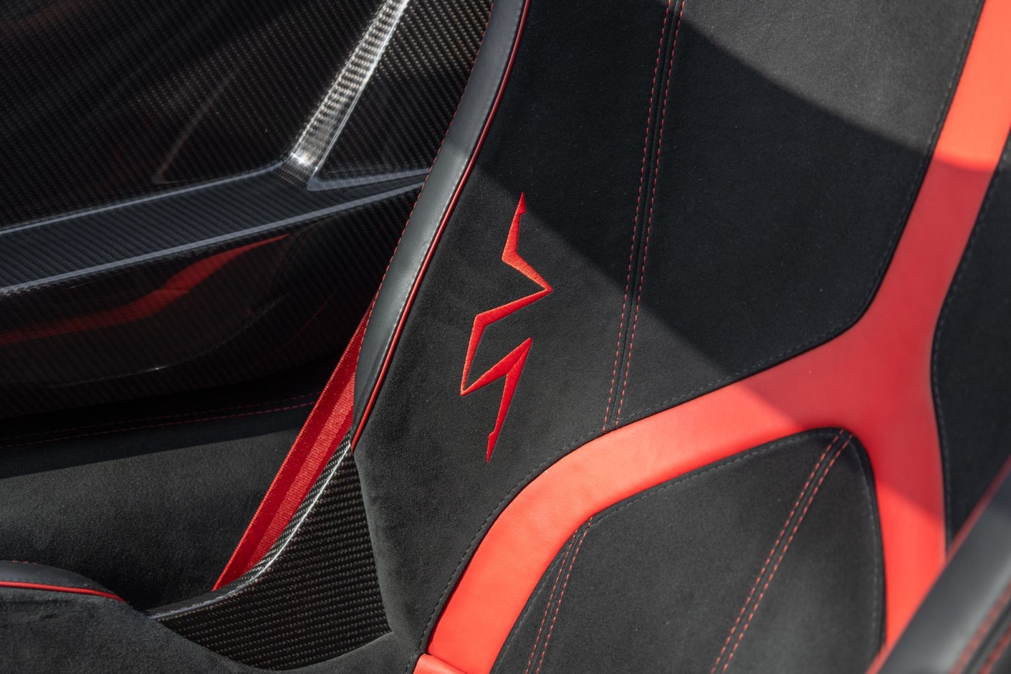 LAMBORGHINI AVENTADOR SV ROADSTER
