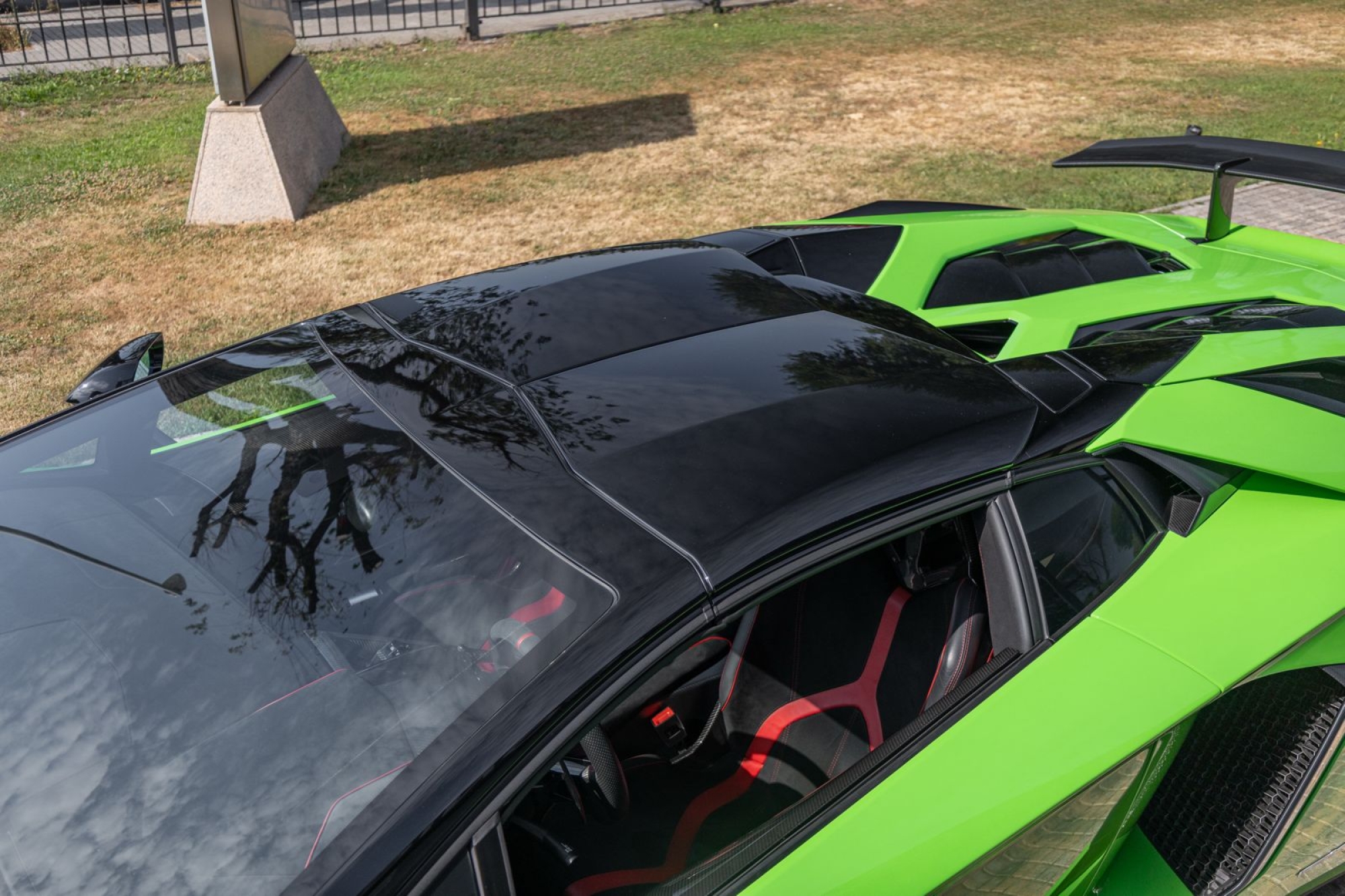 LAMBORGHINI AVENTADOR SV ROADSTER