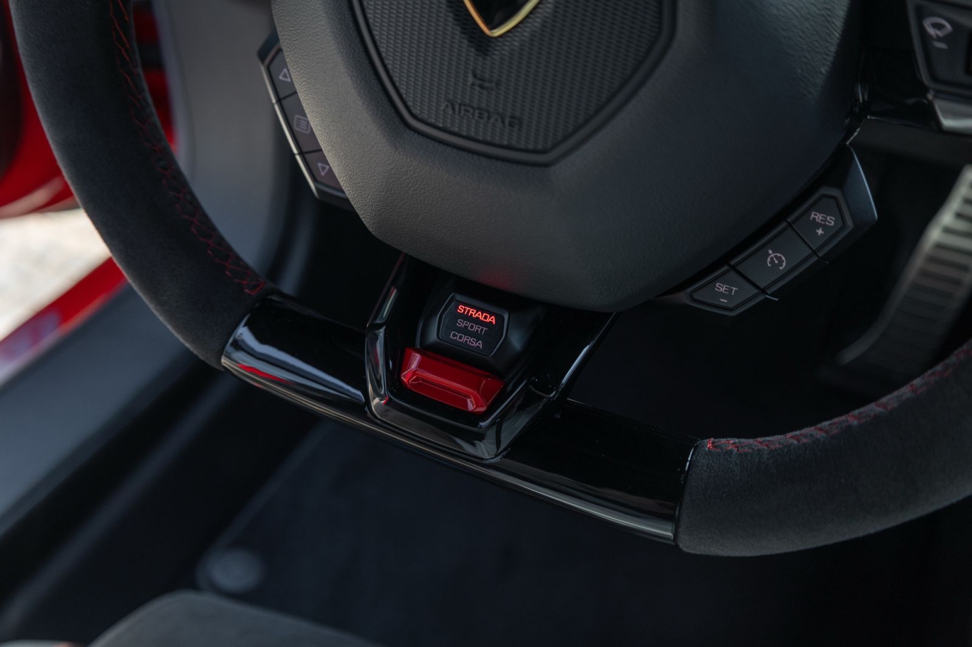 LAMBORGHINI HURACÁN EVO