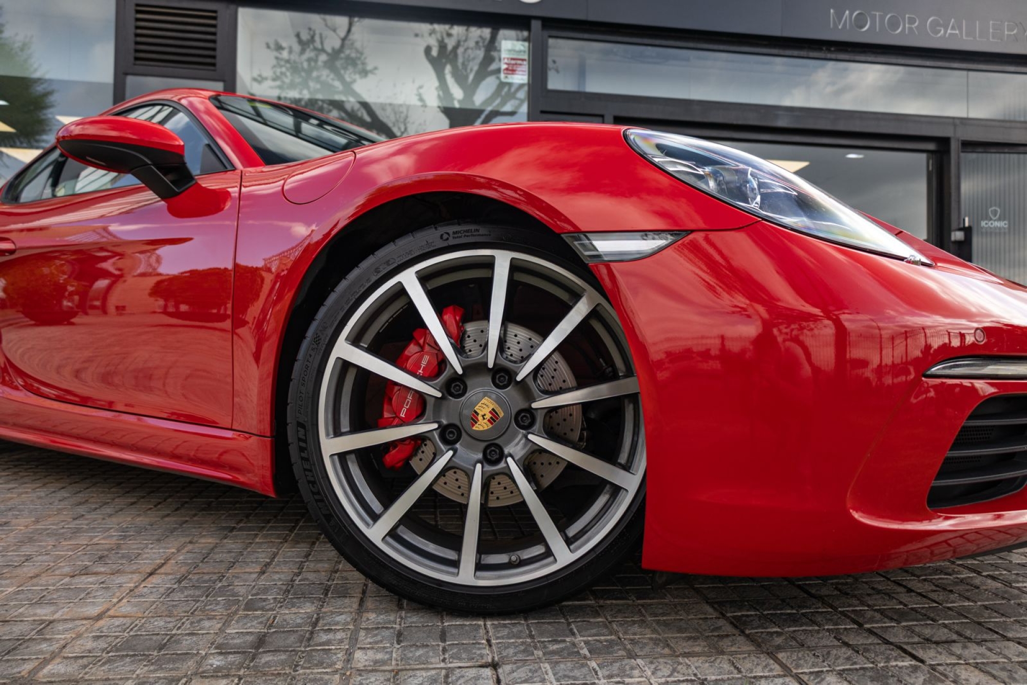 PORSCHE 718 CAYMAN S