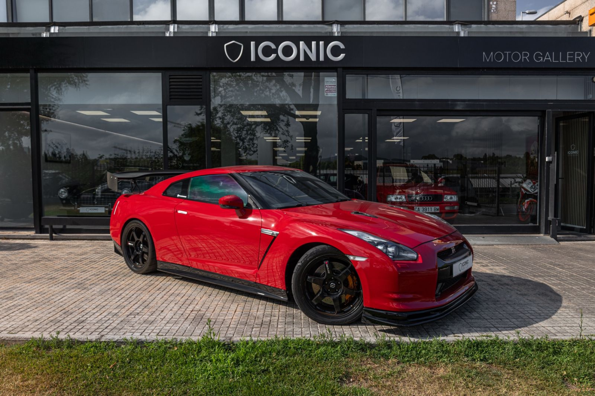 NISSAN GTR R35