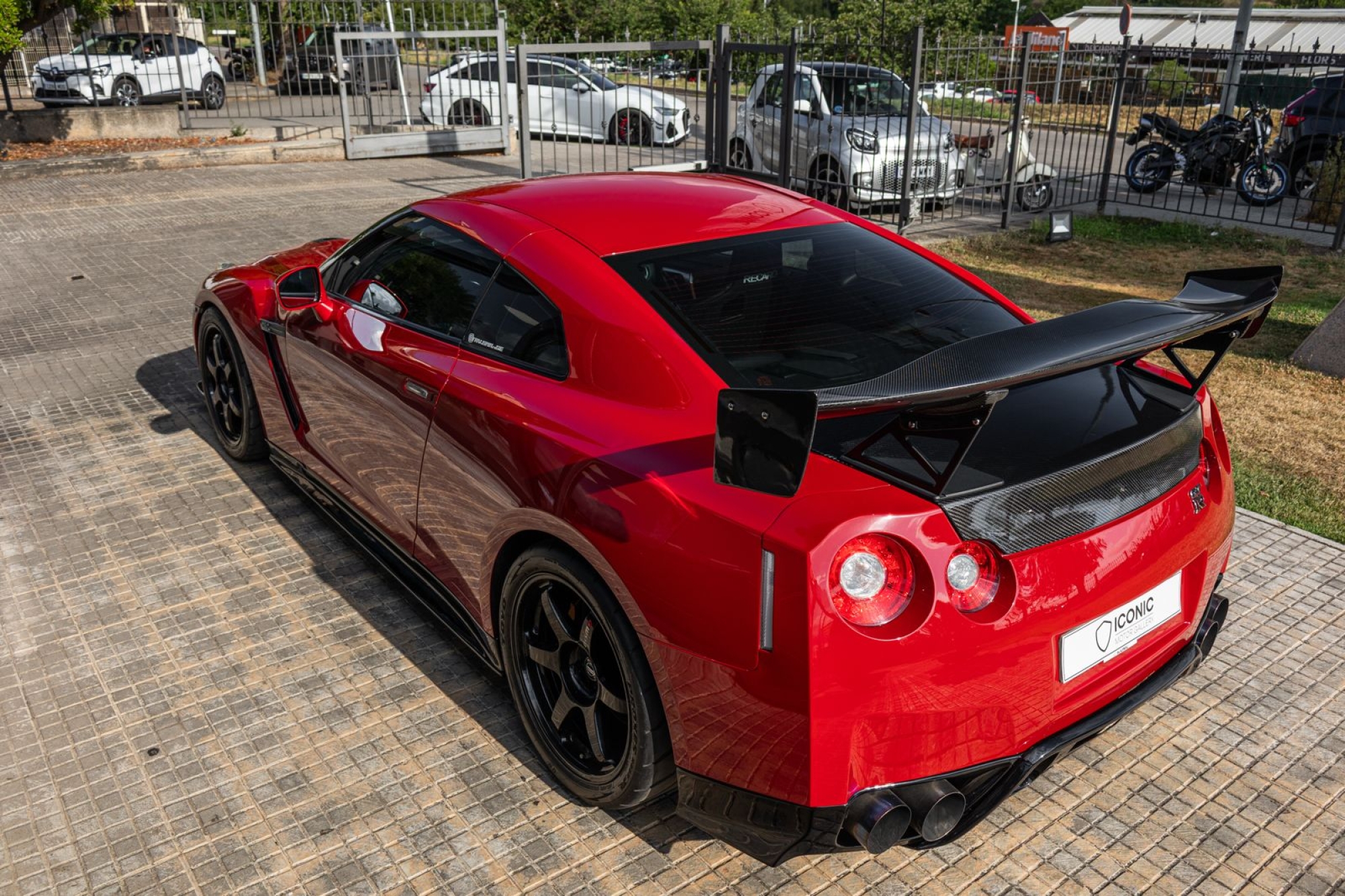 NISSAN GTR R35
